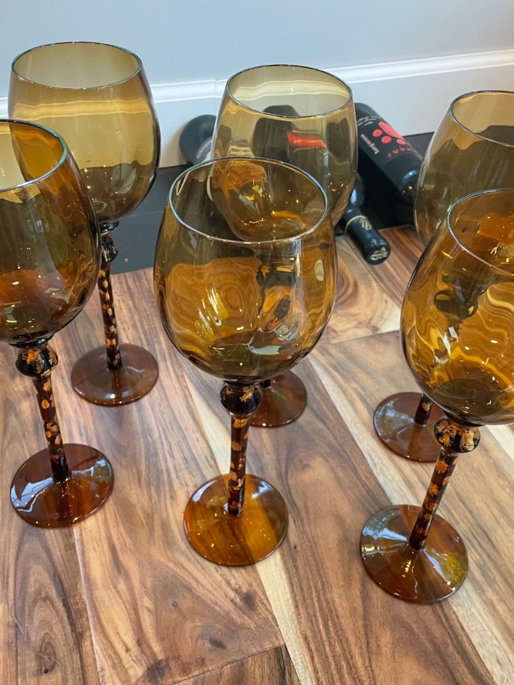 6 Beautiful, Amber colored Wine Glasses - Picture 2 of 8